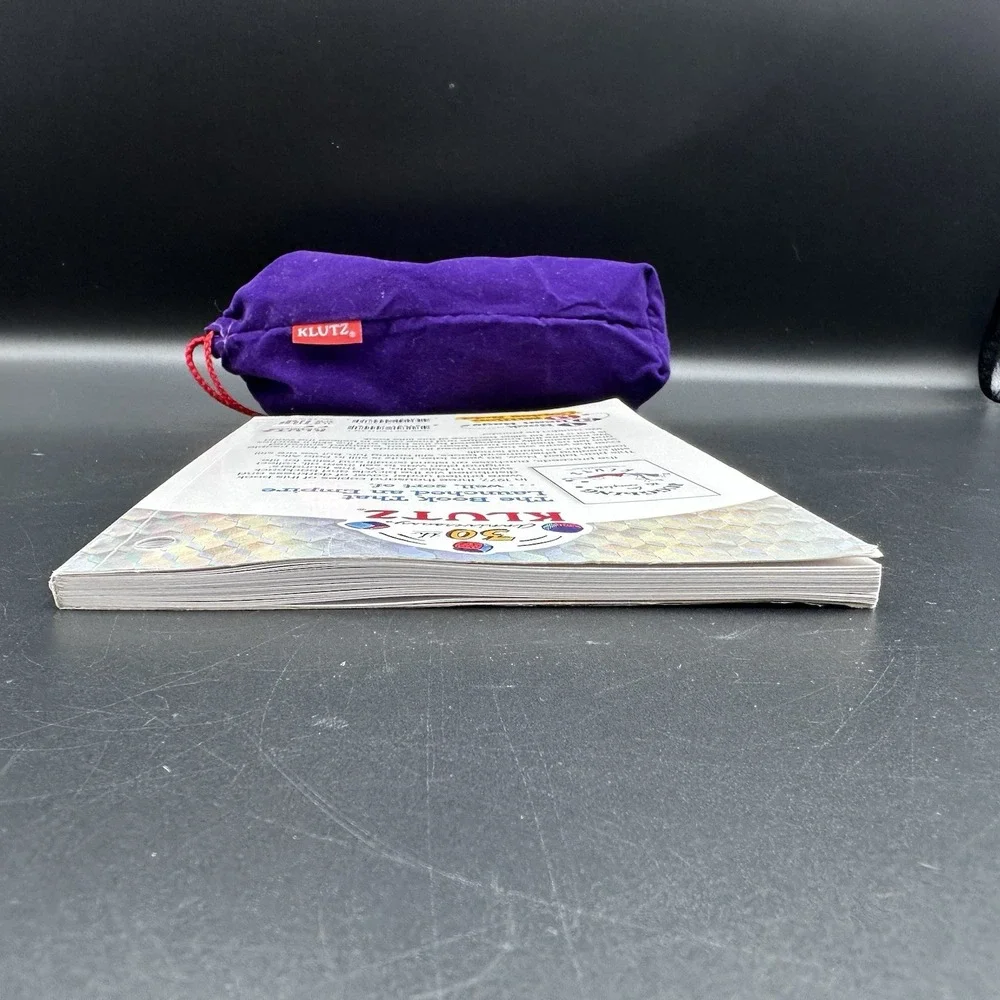 Juggling For The Complete Klutz (book Has Some Edges Blemishes)  2007